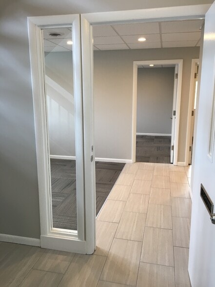 888 Long Pond Rd, Greece, NY à louer - Photo intérieure – Image 3 sur 40