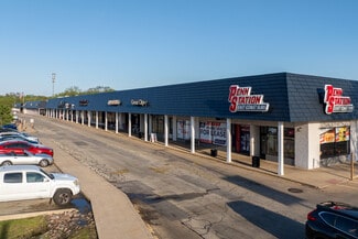 Plus de détails pour 4700 N University St, Peoria, IL - Local commercial à louer