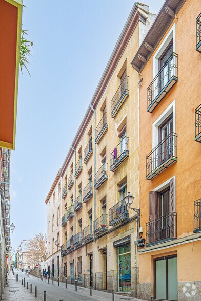 Calle Mesón de Paredes, Madrid, Madrid à vendre - Photo principale – Image 1 sur 2