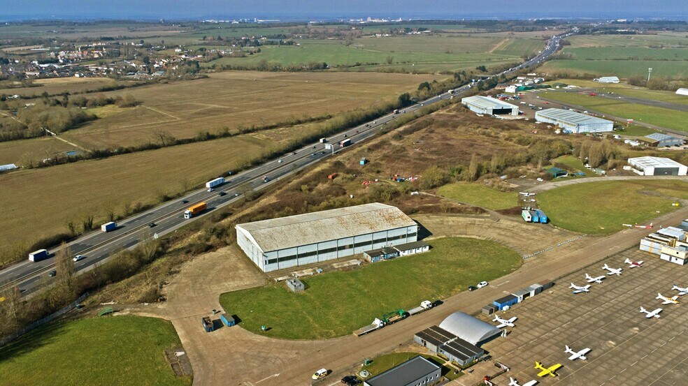 Merlin Way, Epping à louer - Photo de l’immeuble – Image 2 sur 6