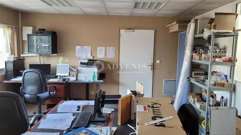 Local d’activités dans Rezé à louer - Photo de l’immeuble – Image 2 sur 5