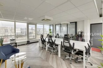 123-125 Rue Victor Hugo, Levallois-Perret à louer Photo intérieure– Image 2 sur 7