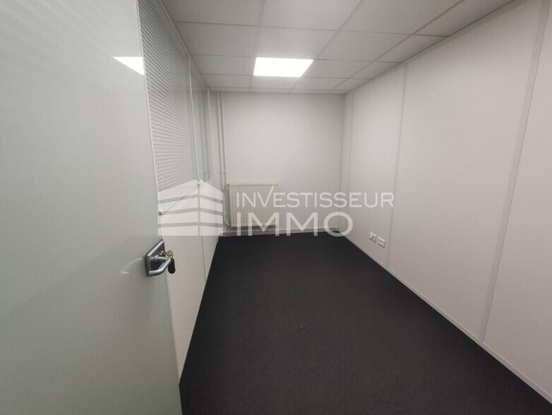 Bureau dans Villiers Sur Marne à louer - Photo intérieure – Image 3 sur 3