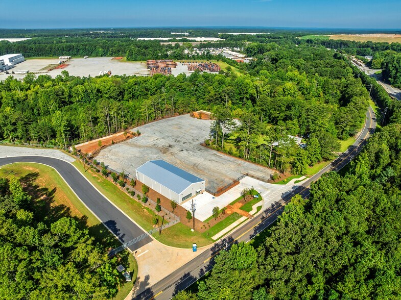 8239 Gullatt Rd, Palmetto, GA à vendre - Photo de l’immeuble – Image 2 sur 17