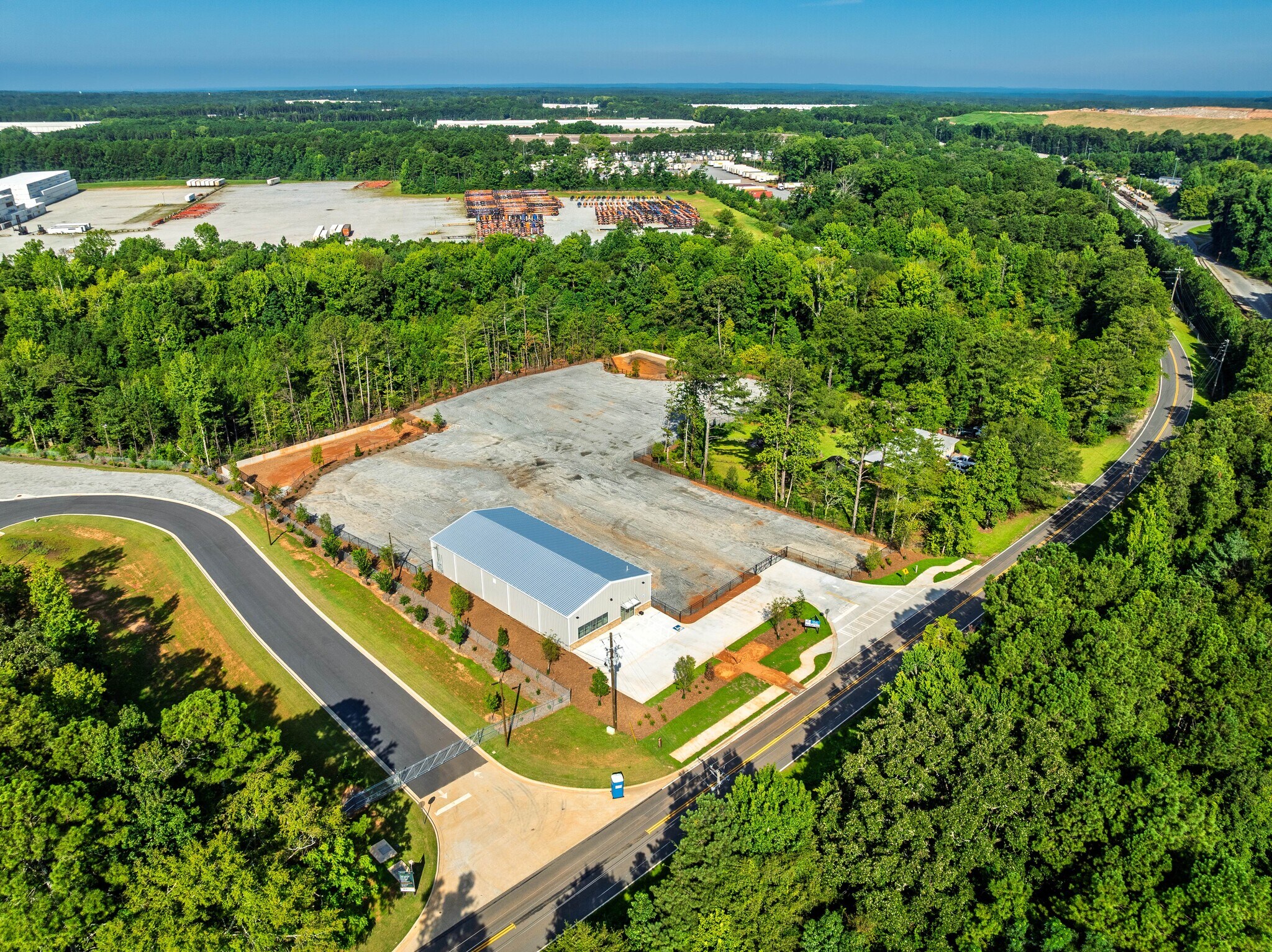 8239 Gullatt Rd, Palmetto, GA à louer Photo de l’immeuble– Image 1 sur 14