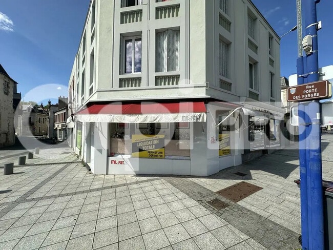 Plus de détails pour Local commercial à louer