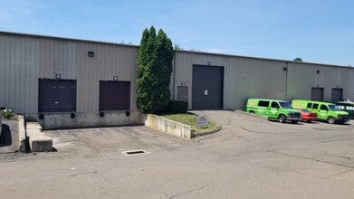 1 Corporate Dr, North Haven, CT à louer Photo de l’immeuble– Image 1 sur 2