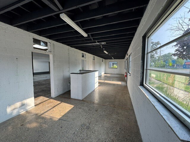 1150 Hilton Rd, Ferndale, MI à louer - Photo de l’immeuble – Image 3 sur 3
