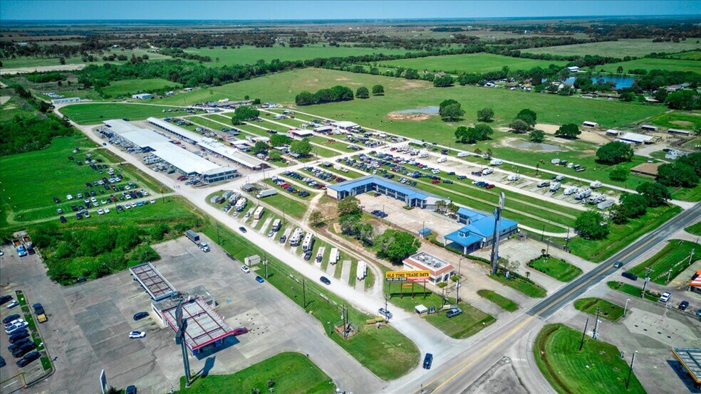 14902 FM 1663 Rd, Winnie, TX à vendre - Aérien – Image 1 sur 31