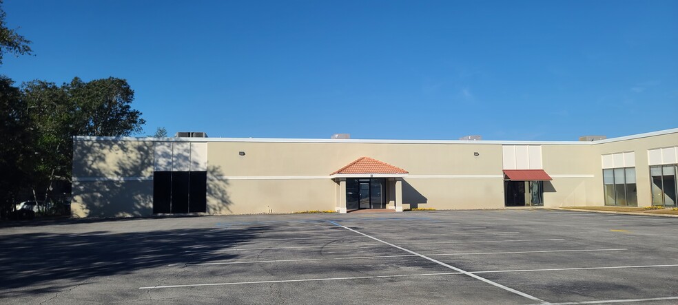 96-102 Forsman Dr NW, Fort Walton Beach, FL à louer - Photo principale – Image 1 sur 9