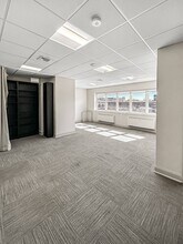 991-993 Farmington Ave, West Hartford, CT à louer Photo intérieure– Image 1 sur 5