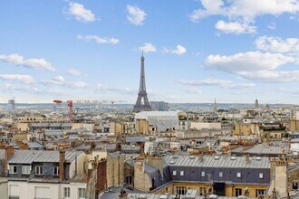 43 Rue De Naples, Paris, PAR - Vue aérienne  vue de carte
