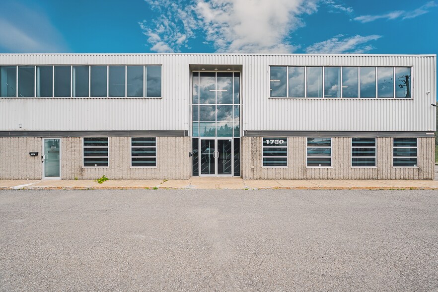 1780 Pl Martenot, Laval, QC à louer - Photo de l’immeuble – Image 2 sur 12