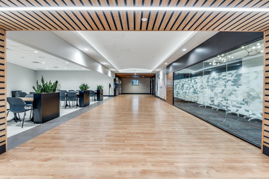 600 E Las Colinas Blvd, Irving, TX à louer - Photo intérieure – Image 3 sur 25
