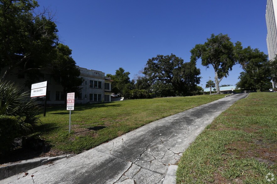 187 Lake Morton Dr, Lakeland, FL à vendre - Photo principale – Image 1 sur 4