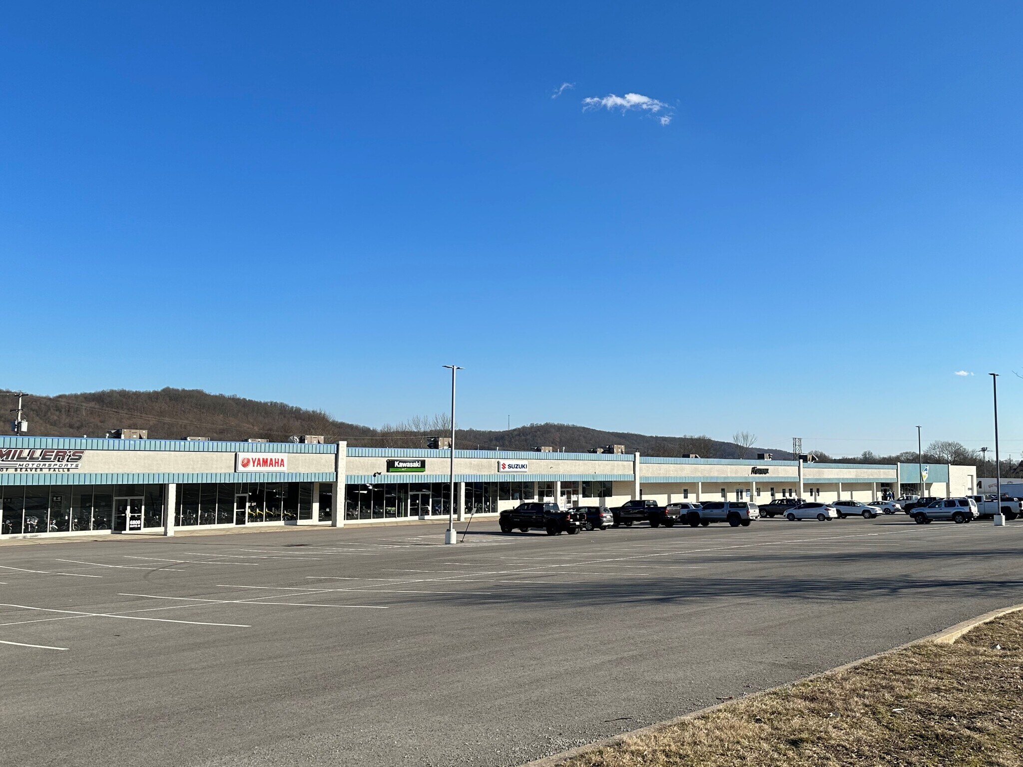 6794 Big Beaver Blvd, Beaver Falls, PA à louer Photo principale– Image 1 sur 5