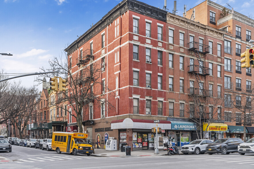 2591 Frederick Douglass Blvd, New York, NY à vendre - Photo de l’immeuble – Image 1 sur 26