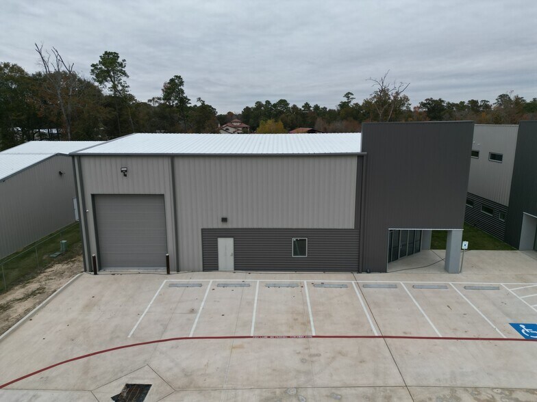 20735 Old Sorters rd, Porter, TX à vendre - Photo de l’immeuble – Image 2 sur 3