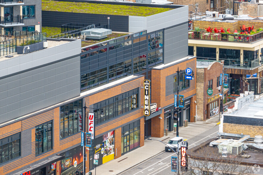 3519 N Clark St, Chicago, IL à louer - Photo de l’immeuble – Image 3 sur 6