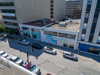 Plus de détails pour 115-119 Cedar St, Greater Sudbury, ON - Local commercial à vendre