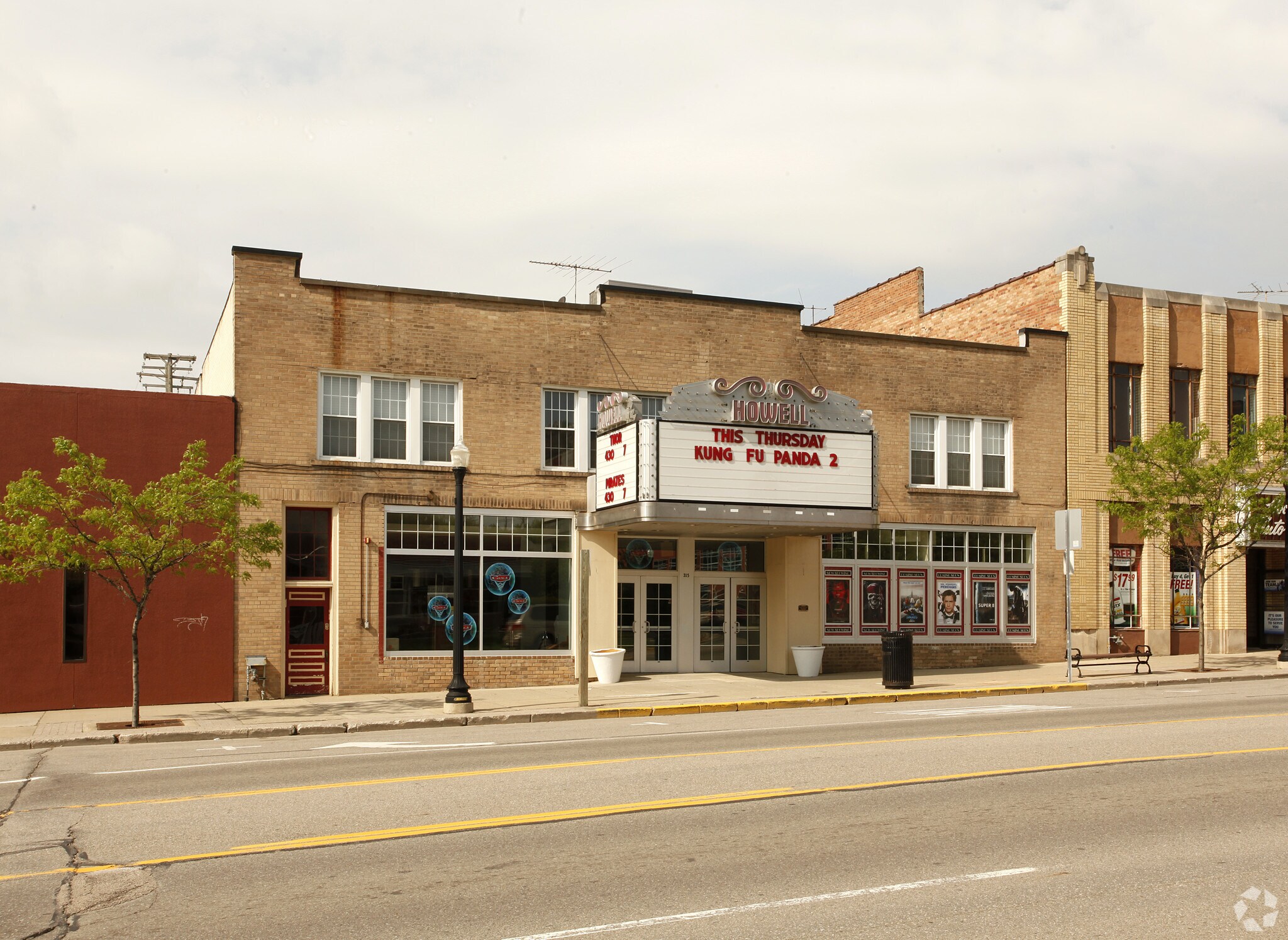 315 E Grand River Ave, Howell, MI à vendre Photo de l’immeuble– Image 1 sur 19