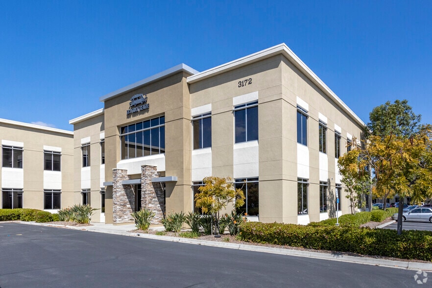 3172 Lionshead Ave, Carlsbad, CA à vendre - Photo principale – Image 1 sur 6