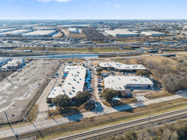 12200 N Stemmons Fwy, Farmers Branch, TX à louer - Aérien – Image 2 sur 7