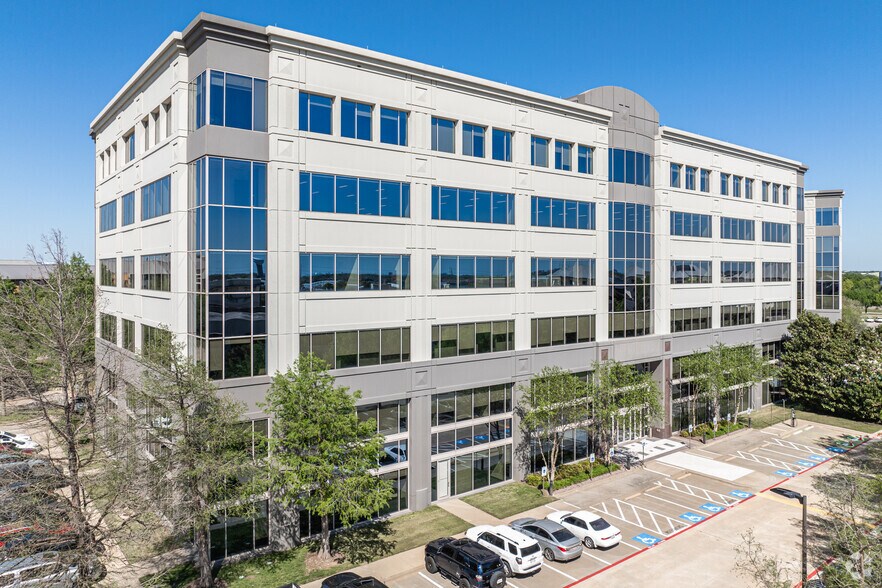 5800 Tennyson Pky, Plano, TX à louer - Photo de l’immeuble – Image 1 sur 29