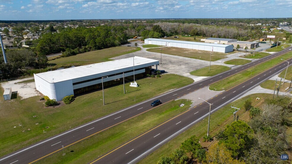 5200 S Washington Ave, Titusville, FL à vendre - Photo de l’immeuble – Image 2 sur 16