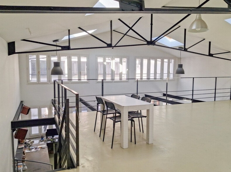 Bureau dans Montreuil à vendre - Photo de l’immeuble – Image 3 sur 7