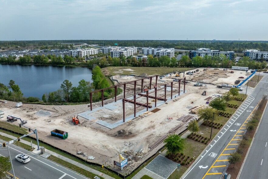 11525 Village Crossing Dr, Jacksonville, FL à louer - Photo de la construction – Image 2 sur 2