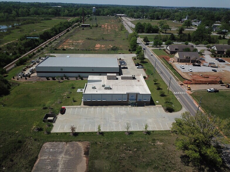 2195 1st Ave, Opelika, AL à vendre - Photo de l’immeuble – Image 3 sur 17