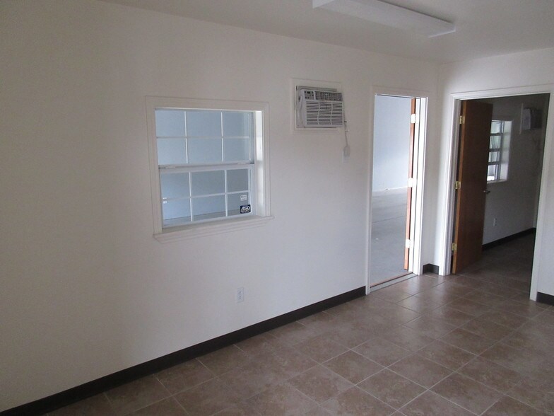 417 E Cedar Ave, McAllen, TX à louer - Autre – Image 3 sur 11