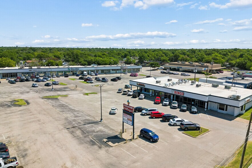 9888 Ferguson Rd, Dallas, TX à louer - Photo de l’immeuble – Image 2 sur 5