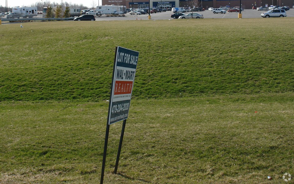 Leray Commons Business Park portefeuille de 3 biens à vendre sur LoopNet.fr - Photo de l’immeuble – Image 2 sur 4