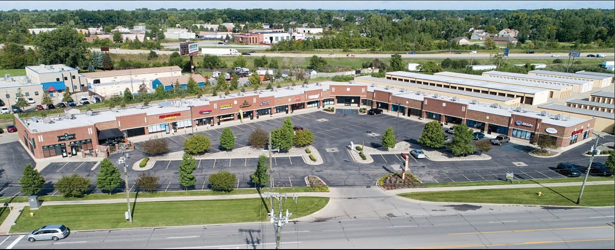33401-33495 Harper Ave, Clinton Township, MI à louer Photo intérieure– Image 1 sur 1