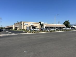 1894 Commercenter West Dr, San Bernardino, CA à louer Photo intérieure– Image 2 sur 5