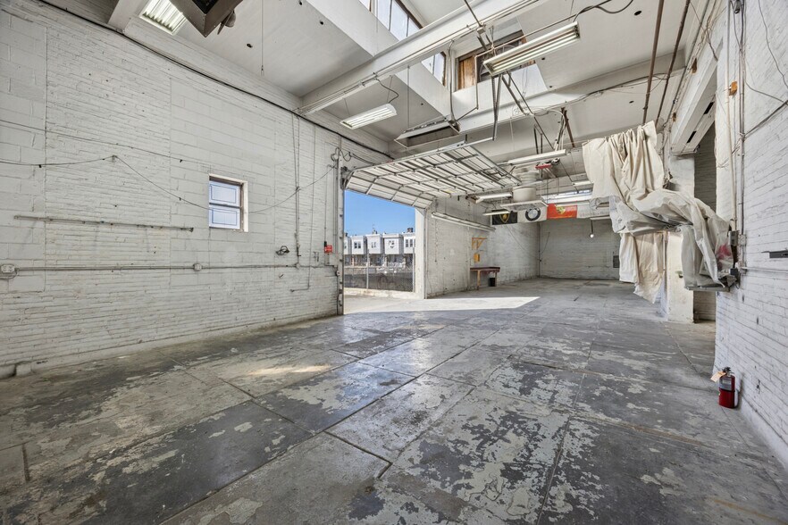 5223 Torresdale Ave, Philadelphia, PA à vendre - Photo de l’immeuble – Image 2 sur 11