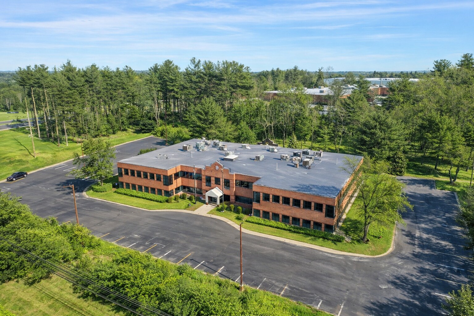 100 Potash Hill Rd, Tyngsborough, MA à louer Photo de l’immeuble– Image 1 sur 9
