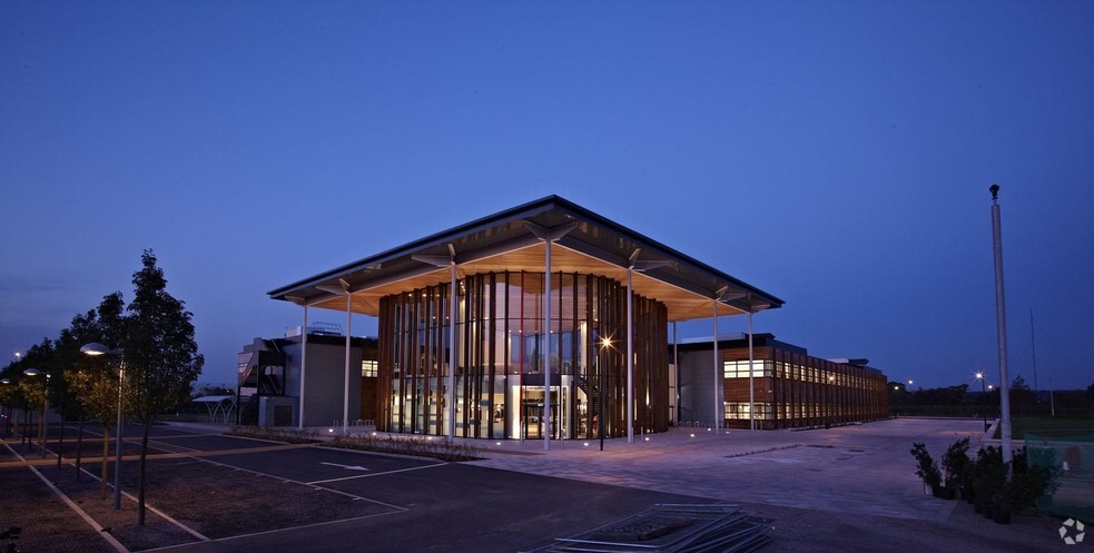 Dirac Cres, Bristol à louer - Photo de l’immeuble – Image 1 sur 6