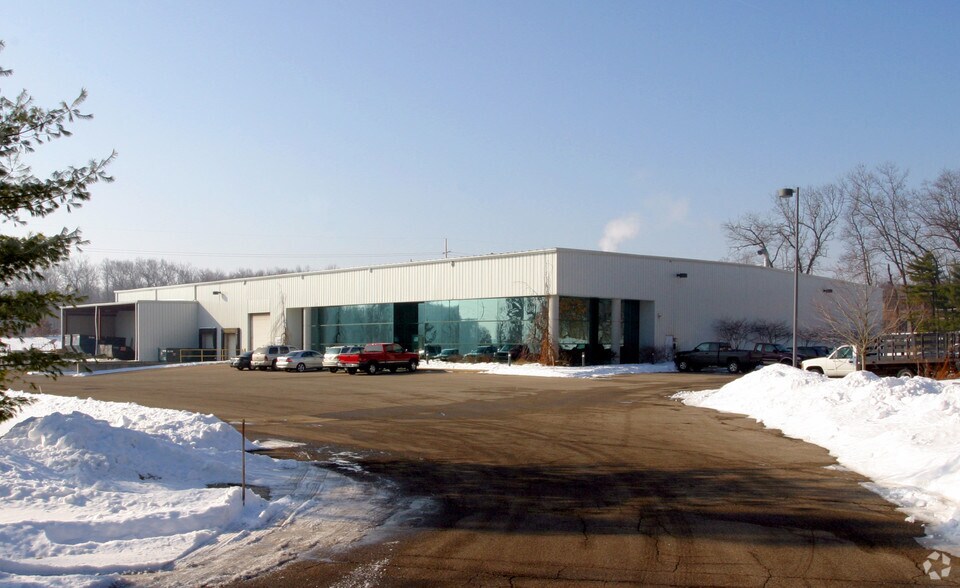 4850 E Fulton St, Ada, MI à vendre - Photo de l’immeuble – Image 2 sur 5