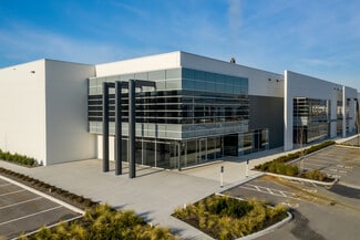 Plus de détails pour 8211 Fraser Reach Crt, Burnaby, BC - Industriel/Logistique à louer