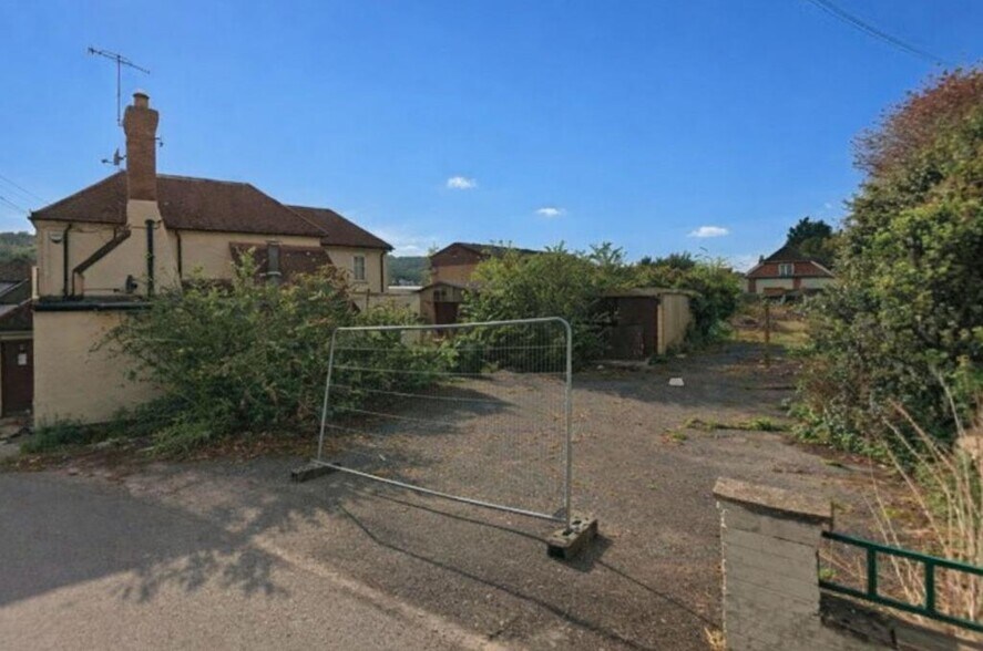 5 Derehams Ln, High Wycombe à vendre - Photo de l’immeuble – Image 2 sur 12