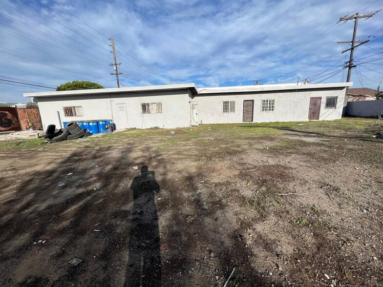 1726 W Compton Blvd, Compton, CA à vendre - Photo de l’immeuble – Image 2 sur 12