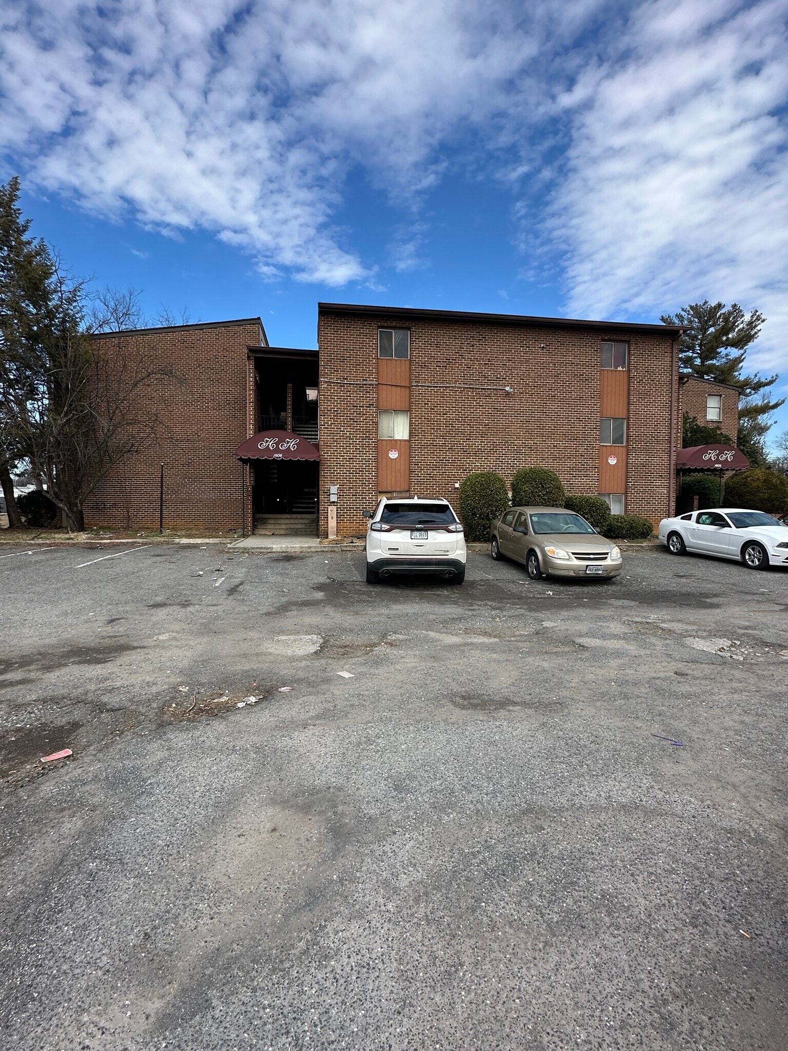 1606 Wayne St NE, Roanoke, VA à vendre Photo principale– Image 1 sur 11