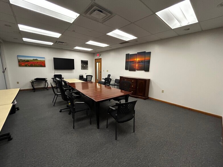 137 Commerce Park Dr, Westerville, OH à louer - Photo de l’immeuble – Image 3 sur 7
