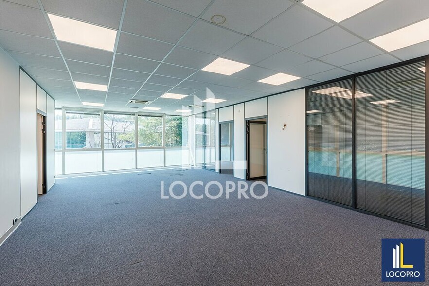 Bureau dans SOPHIA ANTIPOLIS à louer - Photo intérieure – Image 2 sur 15