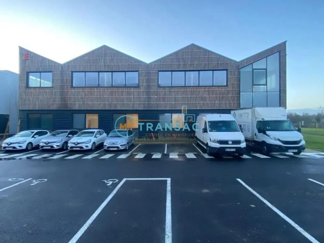 Local d'activités dans Serris à vendre Photo de l’immeuble– Image 1 sur 16