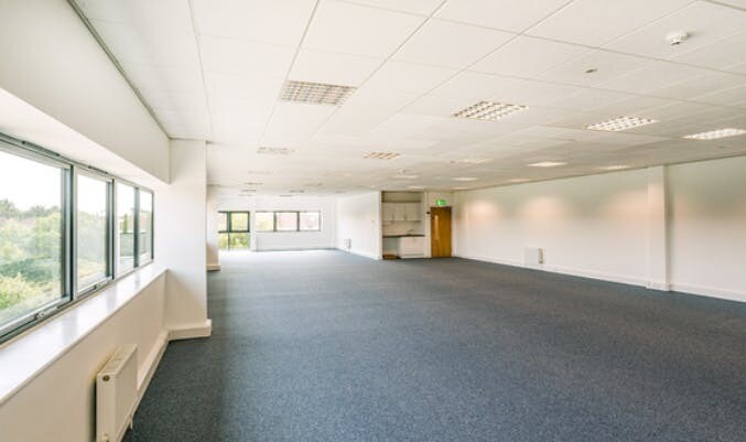 Kendal Ave, Londres à louer - Photo de l’immeuble – Image 3 sur 3