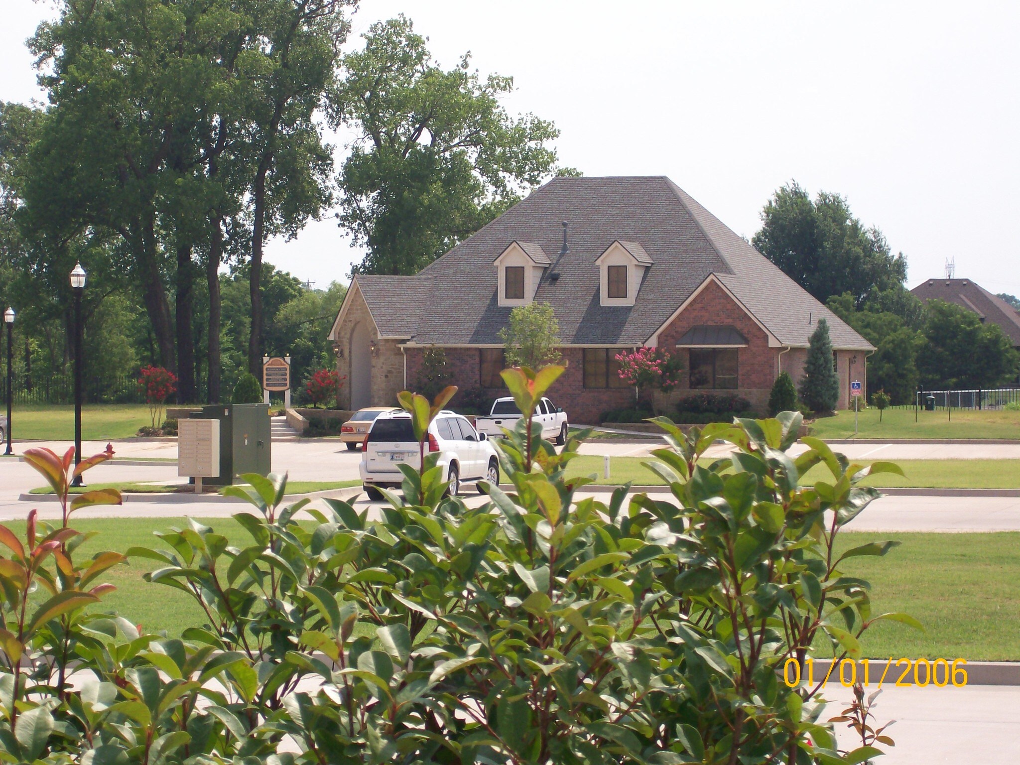 1500 N Mustang Rd, Mustang, OK à vendre Photo principale– Image 1 sur 6